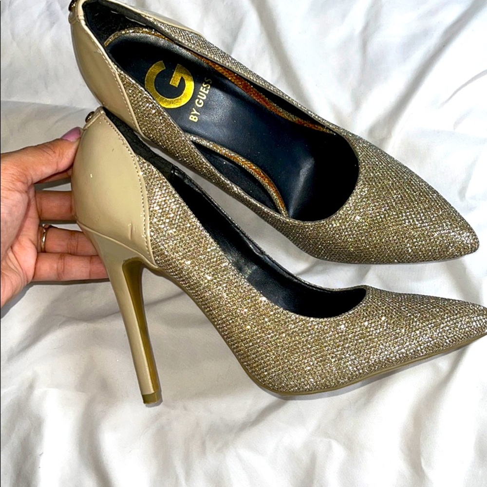 Guess heel
